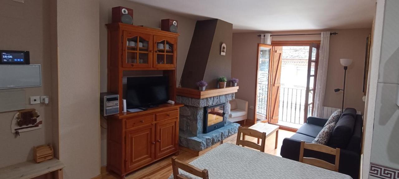 Apartamento El Refugio De Sara Benasque Ngoại thất bức ảnh
